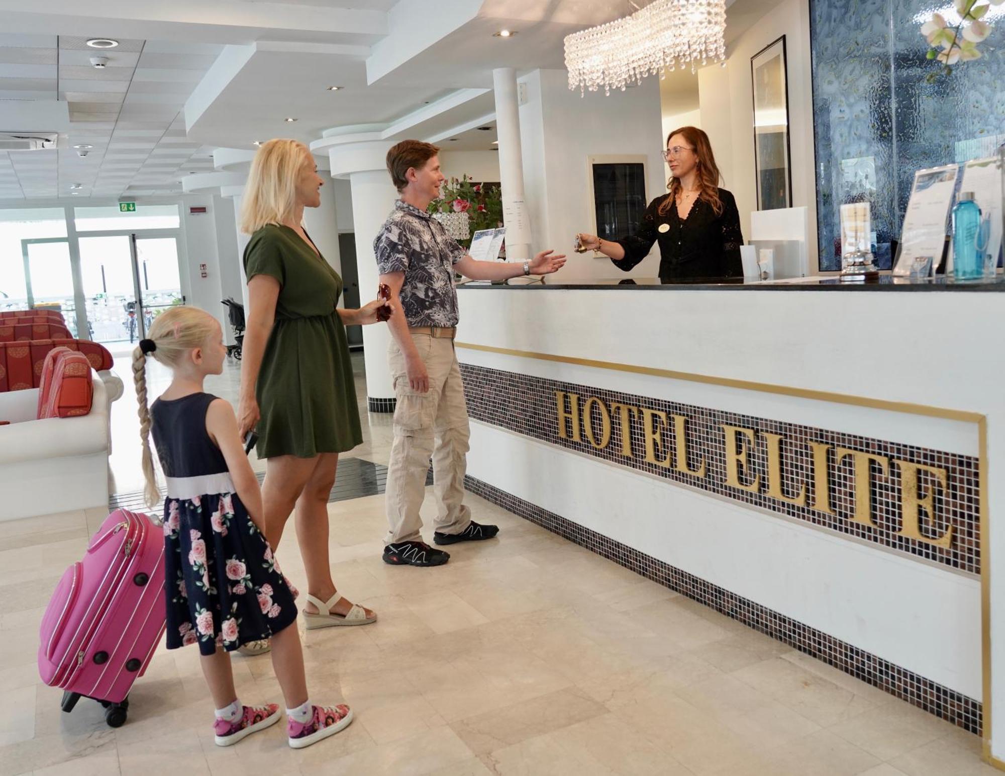 Hotel Elite Κατόλικα Εξωτερικό φωτογραφία