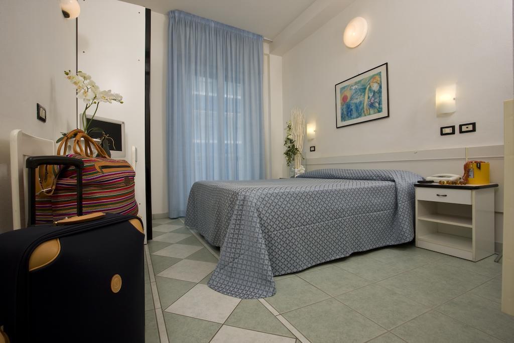 Hotel Elite Κατόλικα Δωμάτιο φωτογραφία